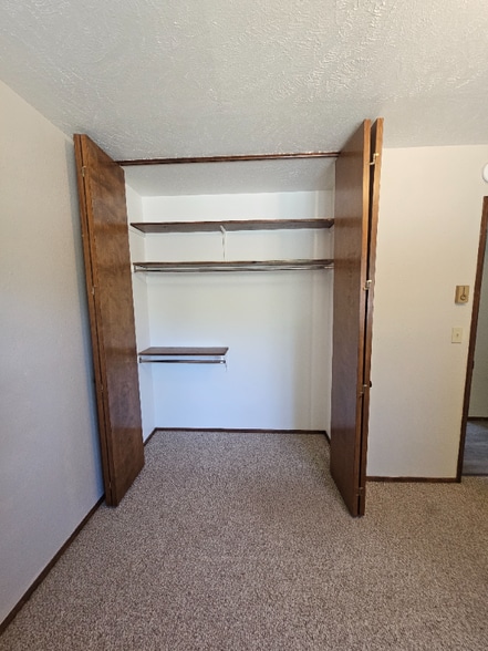 Primary Photo - 203 W Larch St