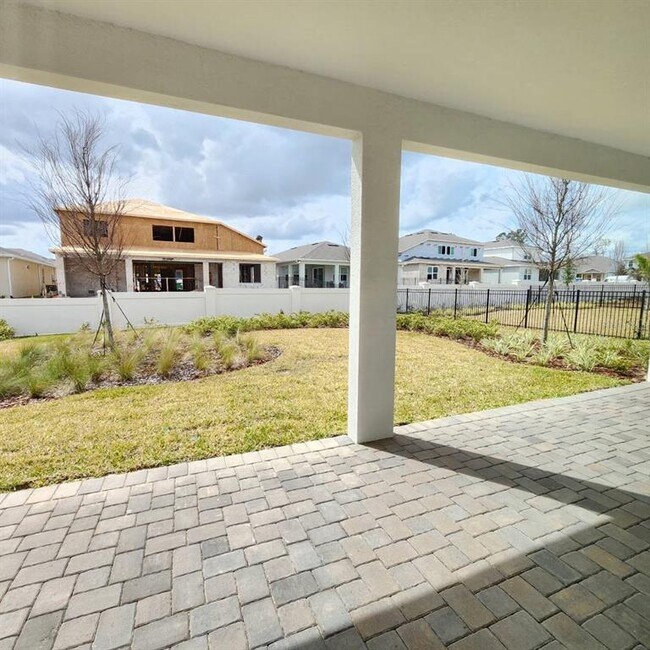 Building Photo - 15381 Willow Ridge Dr