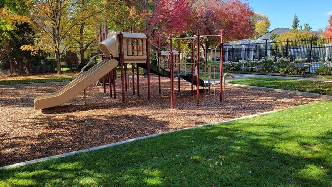 Building Photo - 3993 N Heritage View Ave