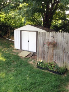 Building Photo - LOVELY 3 BR House! W/D Hookups, HW Floors,...