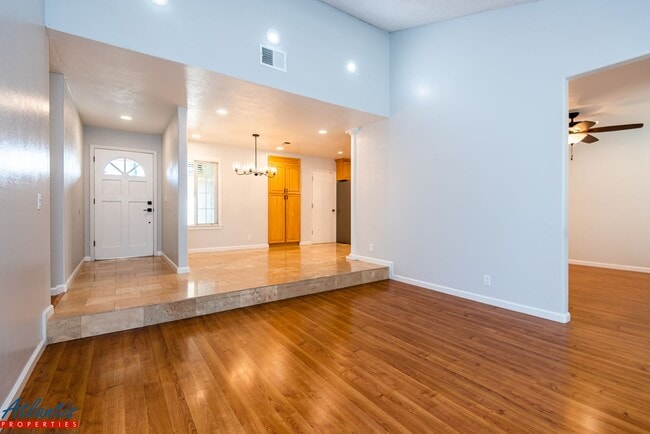Building Photo - 3084 Balgray Ct