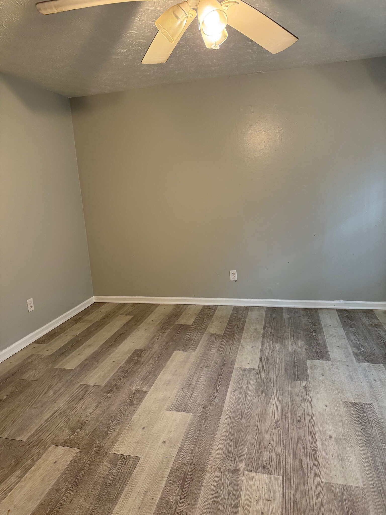 Living Room - 6486 Raymond Dr