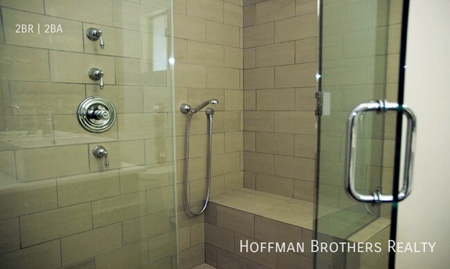 Building Photo - 455 N Spaulding Ave