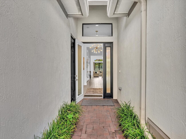 Building Photo - 8928 Bastille Cir E