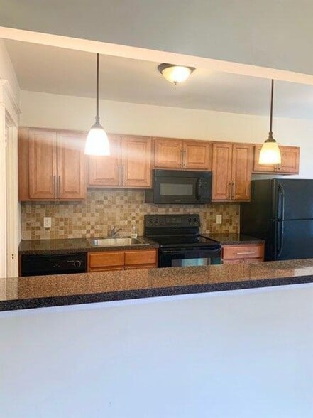 Building Photo - Ridley Manor