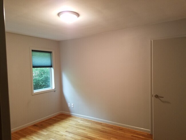 Building Photo - WINTER SPECIAL: Beautiful Hidden Gem Moder...