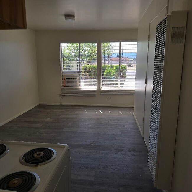 Building Photo - Cozy Studio in Sunsites/Pearce