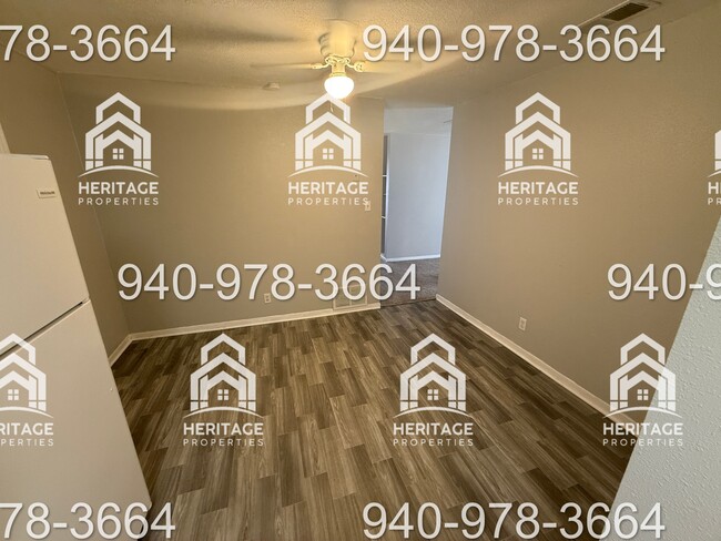 Building Photo - 2805 Southridge Dr