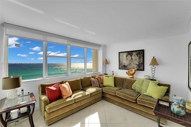 Building Photo - 3140 S Ocean Dr