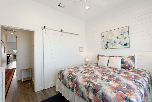 Building Photo - 5497 TX-361