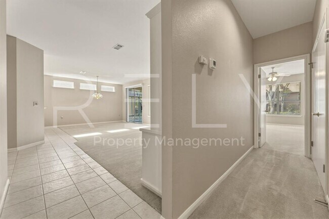 Building Photo - 280 Whispering Wind Dr