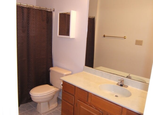 Building Photo - 3BR/2BA Gem of a Home Nestled in a Premier Gated Community! Swim, Golf, Play Tennis!