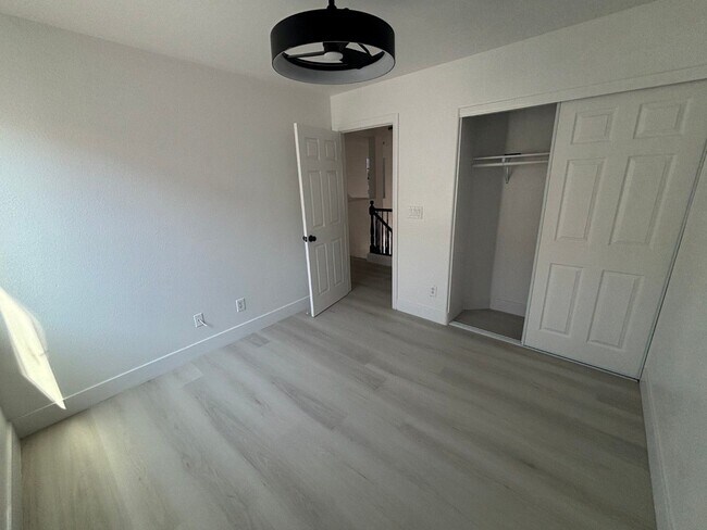 Building Photo - Spacious 4Br/3Ba Home in Galena Pointe – in North Las Vegas