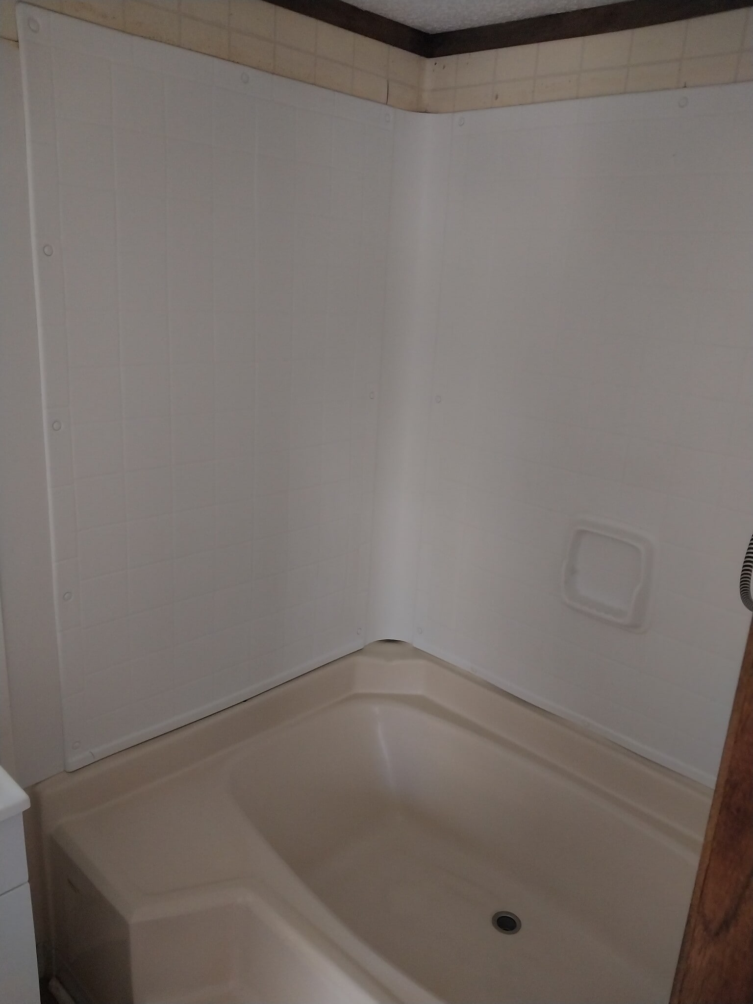 Building Photo - 211 Duchess Dr