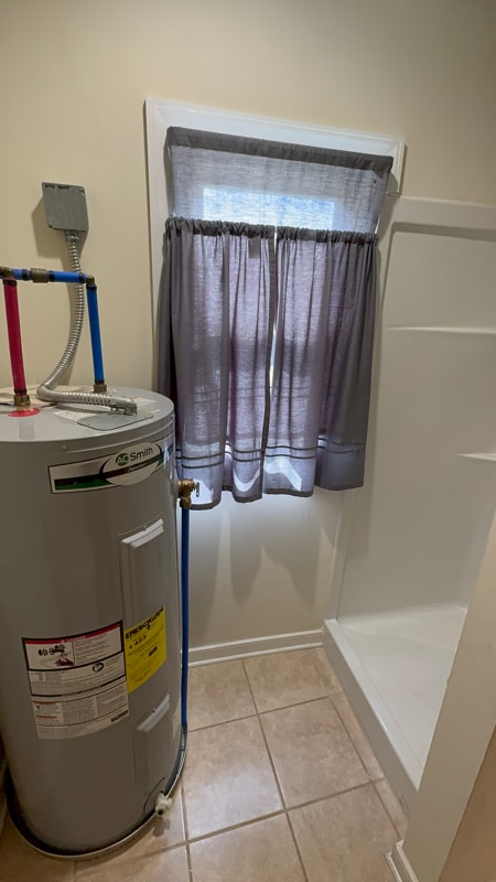 Building Photo - 2412 Waverly St