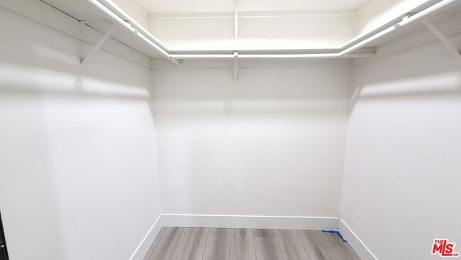 Building Photo - 11836 Rialto St