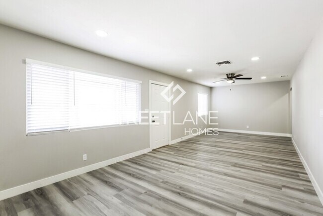 Building Photo - MEMORIAL DAY SPECIAL!! NOW OFFERING FIRST ...
