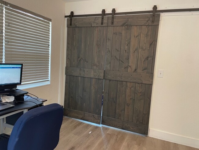 Building Photo - 5442 9th Ave N