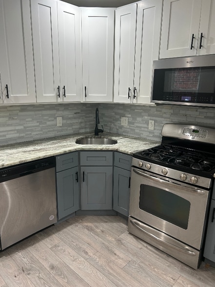 Building Photo - 6317 N Norwood St