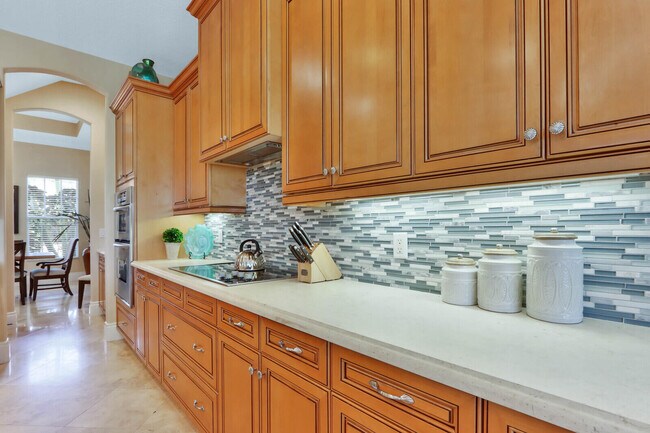 Building Photo - 124 Tulip Tree Ct