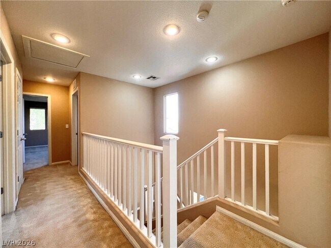 Building Photo - 6067 W Dewey Dr