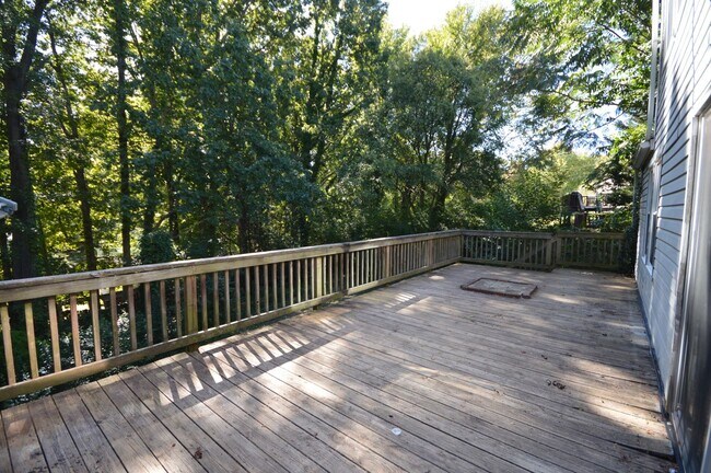 Building Photo - 104 Smokehouse Ln