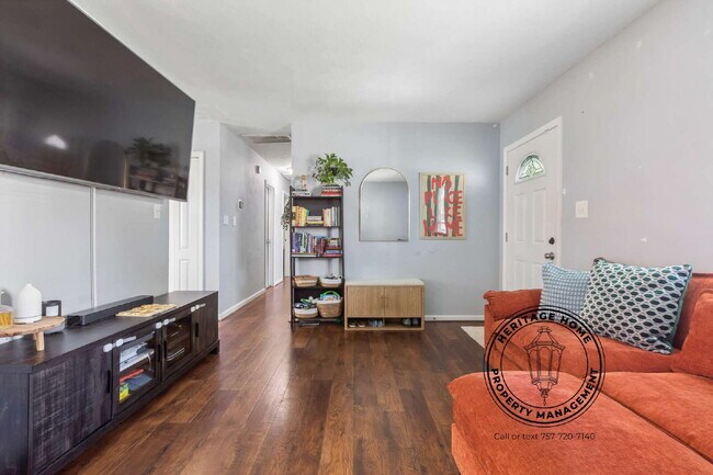 Building Photo - 1814 Laguard Dr