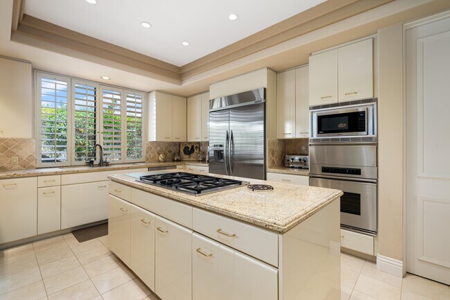 Building Photo - 45640 Rancho Palmeras Dr