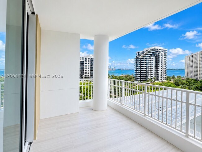 Building Photo - 701 Brickell Key Blvd