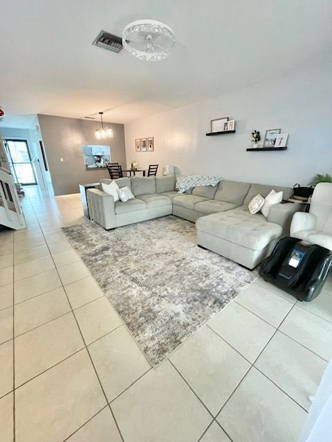 Building Photo - 3473 Carambola Cir S