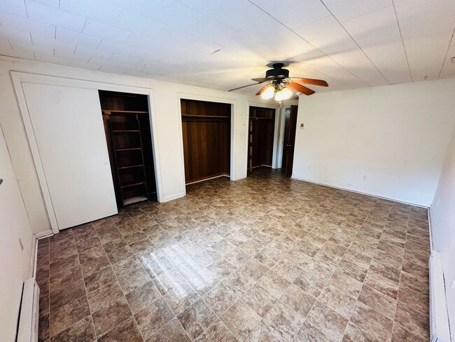 Building Photo - 604 Kelsey Ln