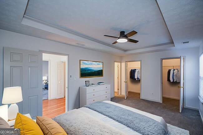 Building Photo - 5460 Hampton Ct