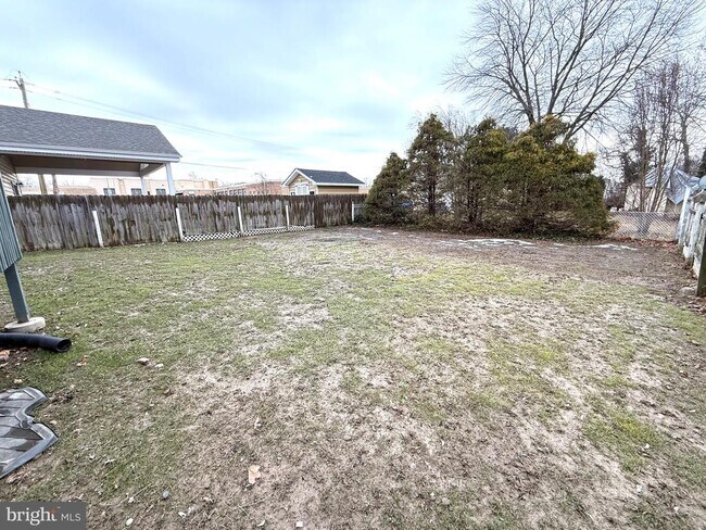 Building Photo - 402 Kiamensi Rd