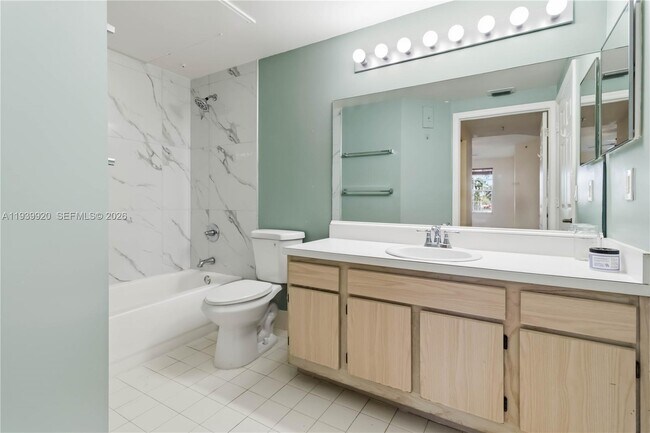 Building Photo - 751 SW 148th Ave