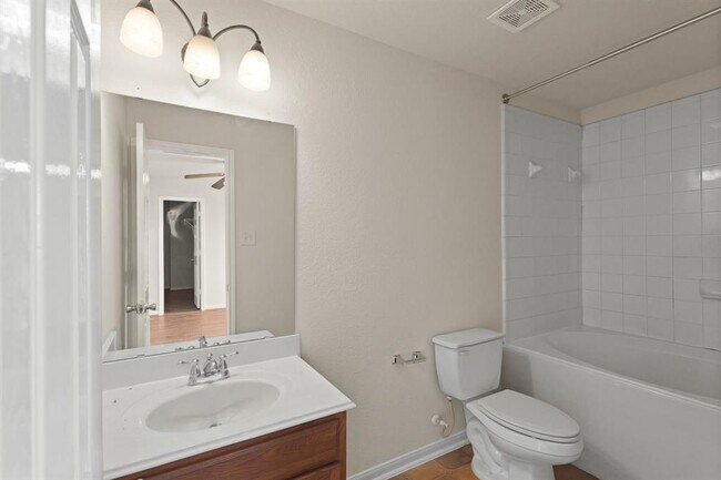 Building Photo - 3819 Jewel Point Dr