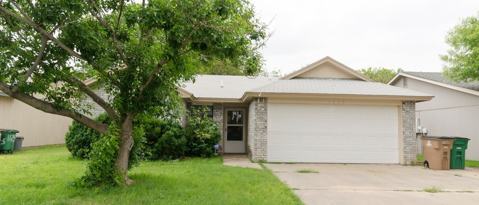 Building Photo - 1121 Todd Ln