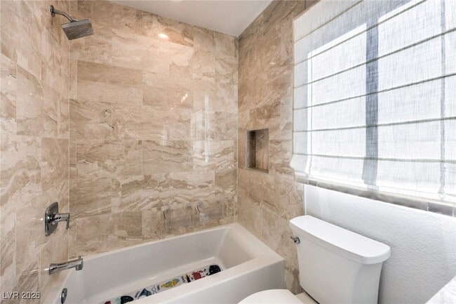 Building Photo - 5404 Avent Ferry St