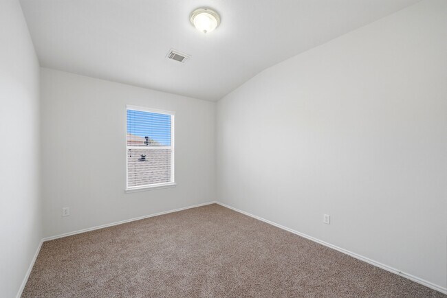 Building Photo - 730 Remwick Dr