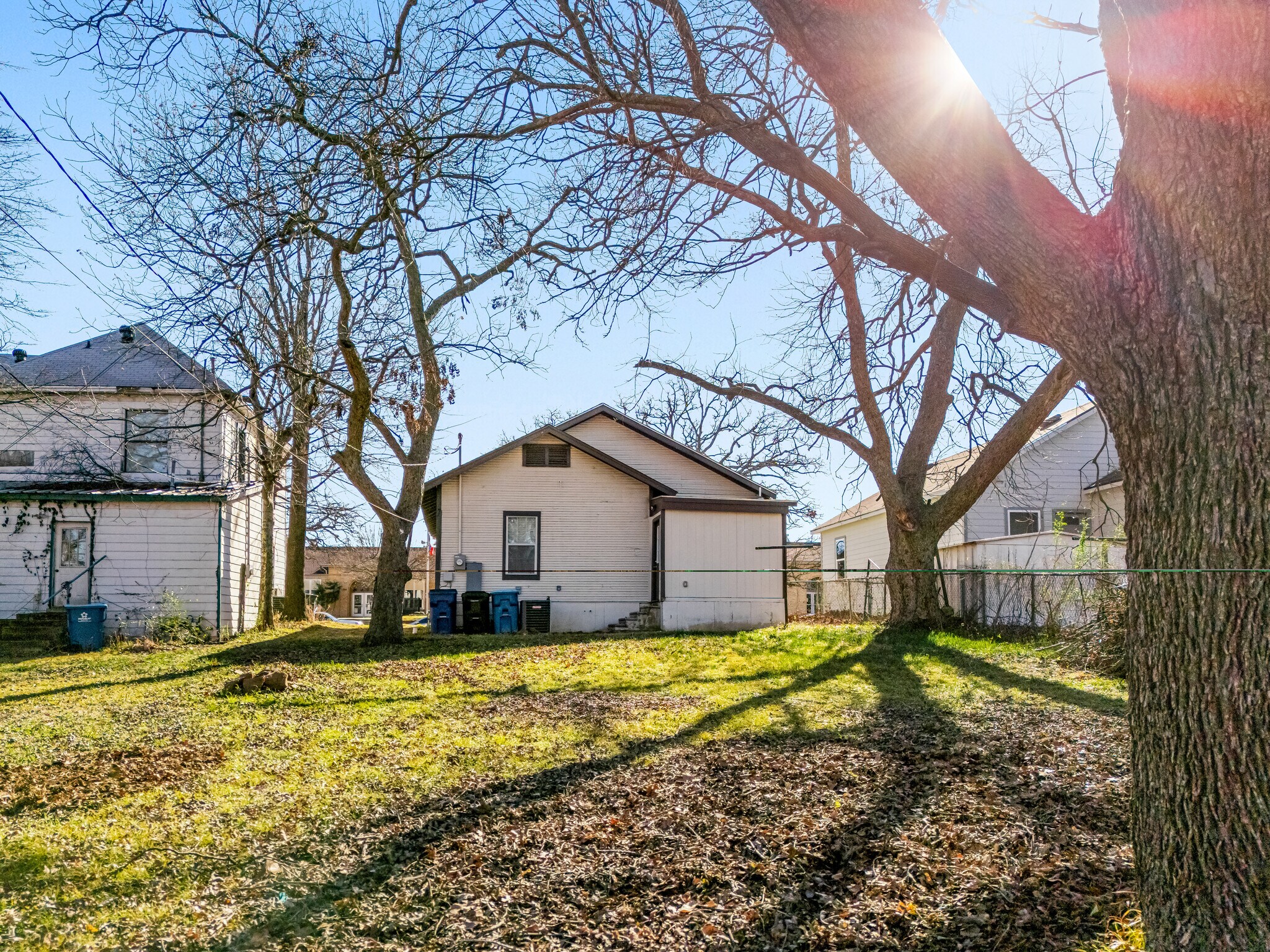 Building Photo - 1123 W Morgan St