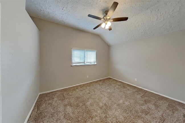 Building Photo - 10435 Goodrum Rd