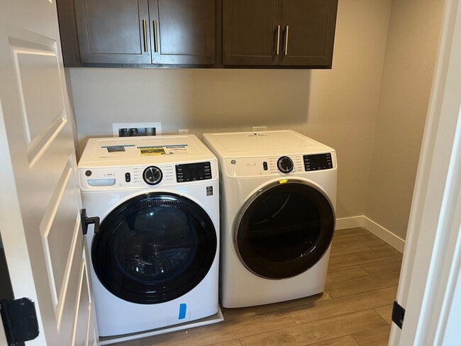 Building Photo - 23914 N 148th Dr