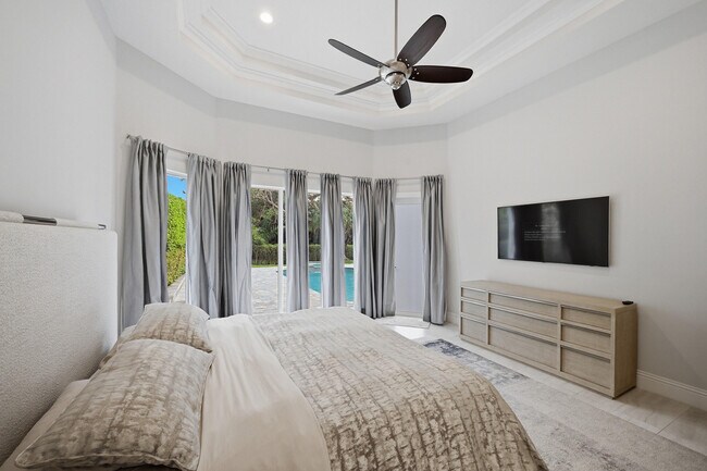 Building Photo - 5006 NW 24th Cir