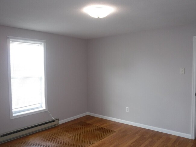 Building Photo - 416 Salem Ave