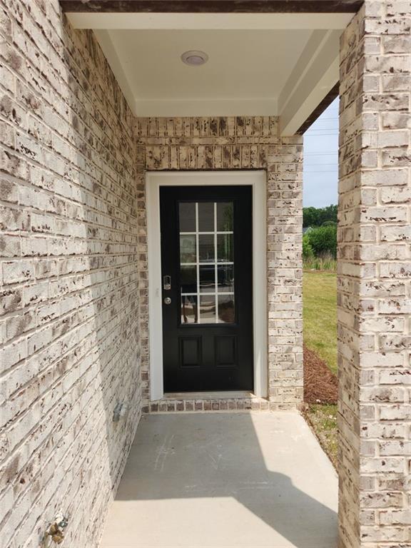 Building Photo - 1050 Sunny Lk Dr