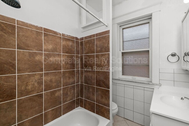 Building Photo - 5223 Bancroft Ave