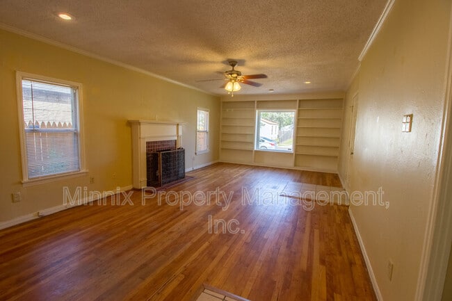 Building Photo - 2401 24th St