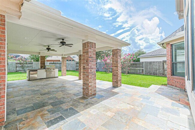 Building Photo - 12207 Salmon Creek