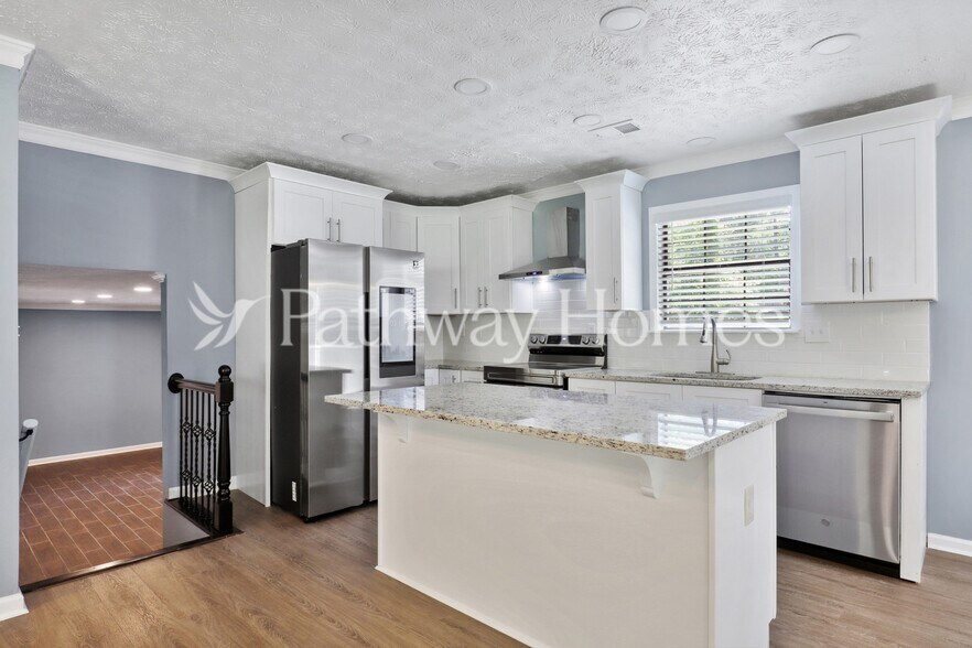 Building Photo - 4254 Southvale Dr