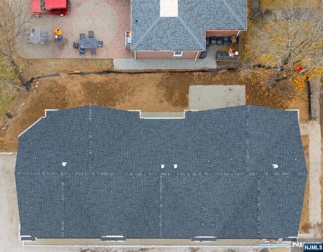 Building Photo - 445 Ramapo Valley Rd