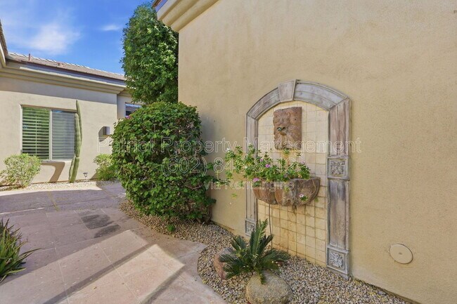 Building Photo - 11047 E Mirasol Cir